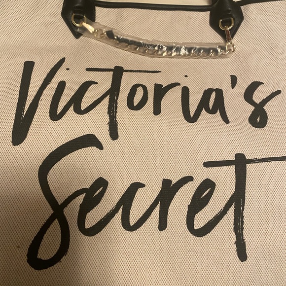 NWT Victoria’s Secret beach bag - Picture 2 of 5